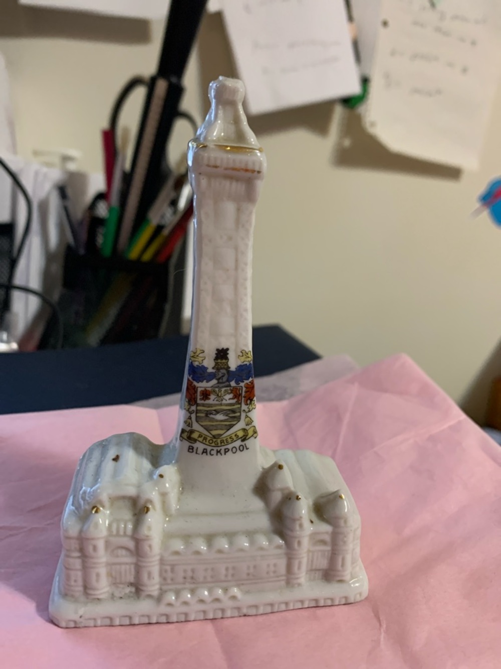 Vintage Blackpool Ceramic Tower Souvenir Figurine - White with Gold Accents - Picture 2 of 9